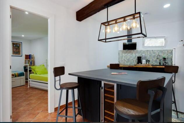 Detached Villa For 6 People In Lloret De Mar With Comunal Outdoor Swimming Pool Puigventos Exterior photo